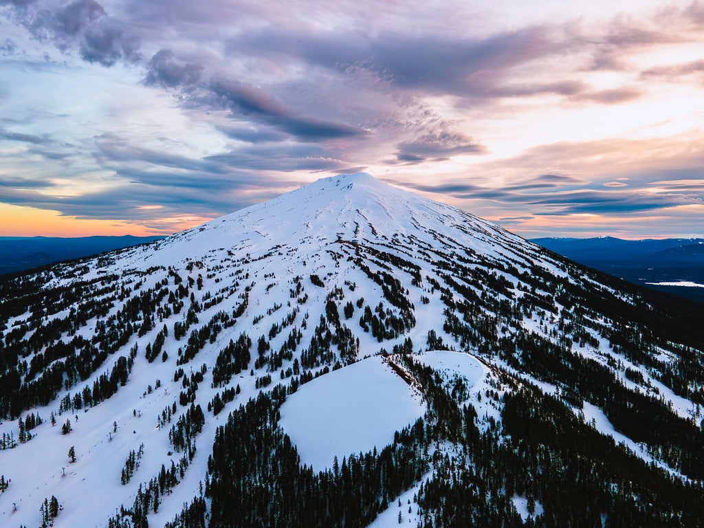 Mt. Bachelor_Peak at sunset_(c): Mt. Bachelor
