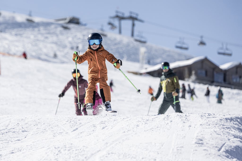 Zell am Ziller_Kid Ski Hopping_(c): Zillertal Arena