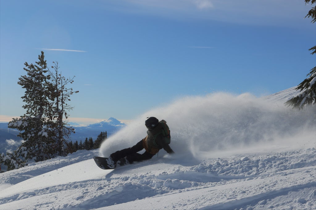 Mt. Hood Meadows_Powder Day_Snowboard_(c): Sean Jacks