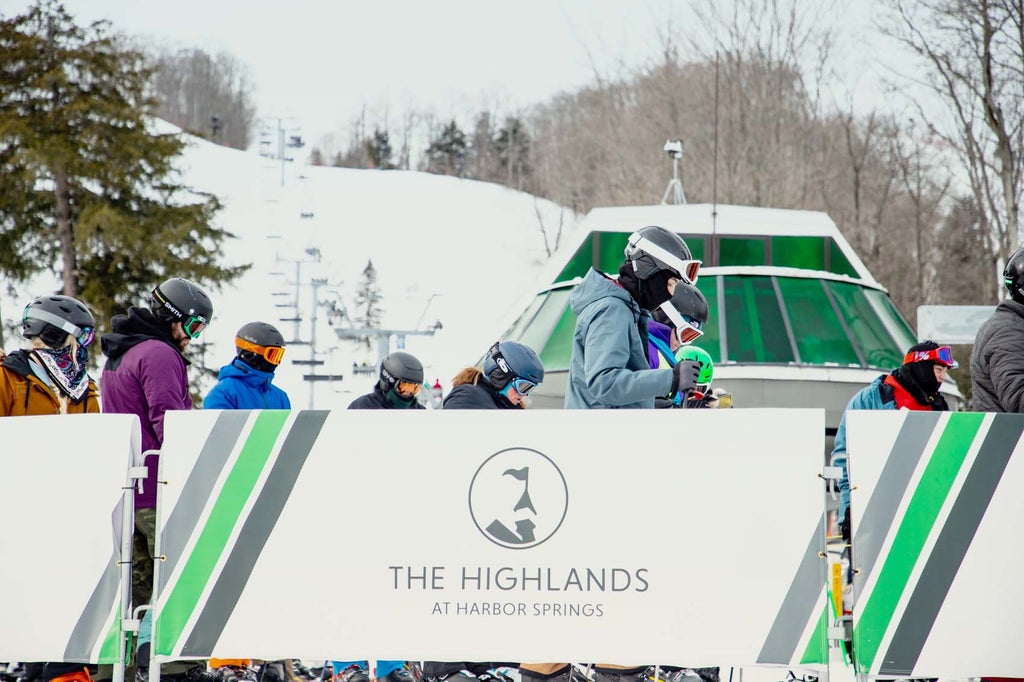 Highlands Harbor Springs_Heather Express_Line