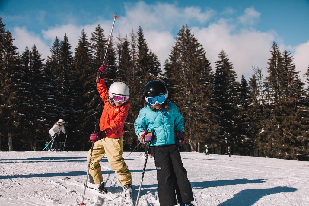 Morzine_Skier kids on the slope_(c): V.T.L Photography