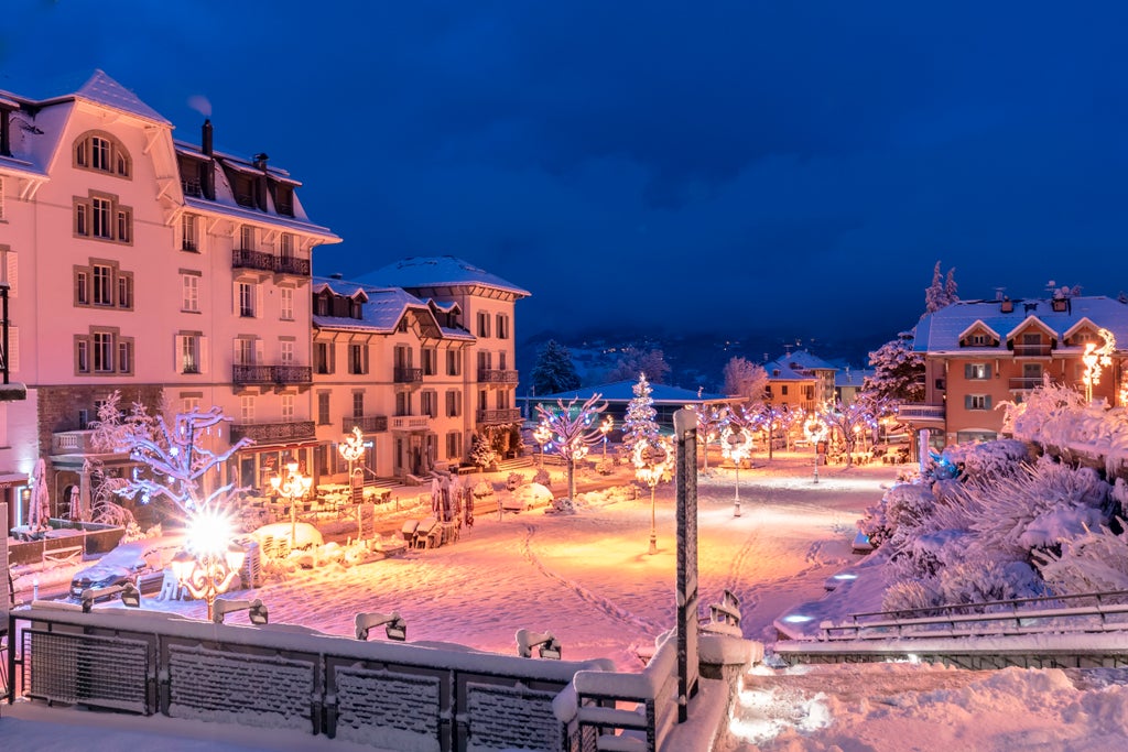 Saint Gervais_Night Village_(c): Boris Molinier
