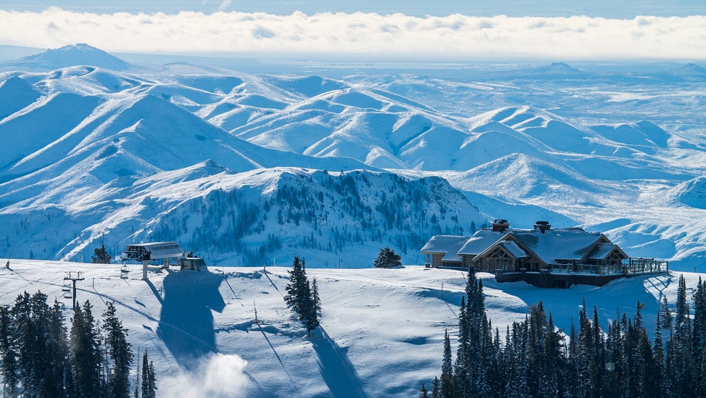 Sun Valley_SeattleRidge_Scenic_(c): Sun Valley Resort Photographer: © Idarado Media