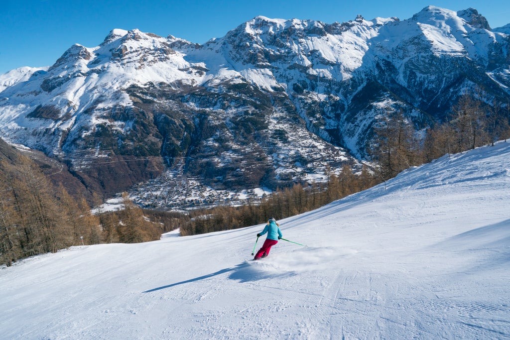 Puy St. Vincent_Skiing On Piste_(c): Rogier van Rijn
