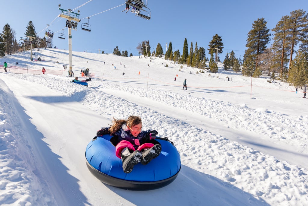 25-26 BBMR MediaLibrary Tubing SnowPlay4