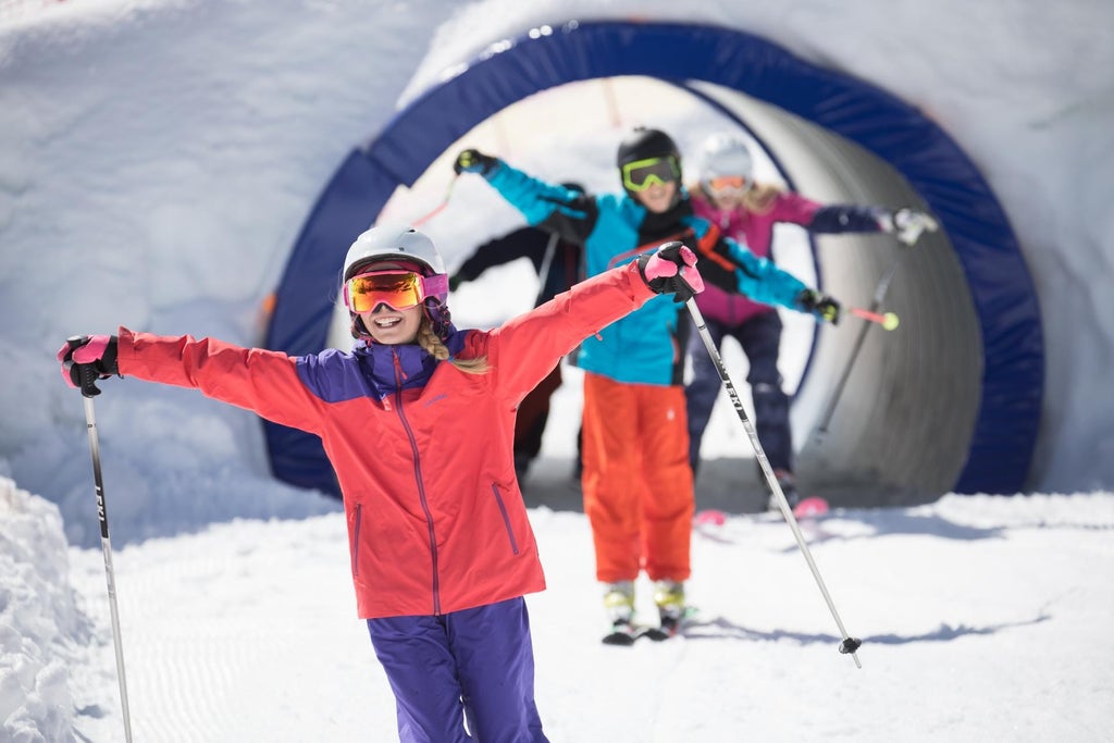 Hintertuxer Gletscher_Kid Skiing Fun Park_(c): Hintertuxer Gletscher