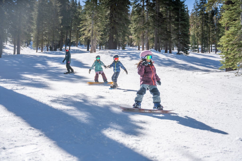 Northstar California_Snowboard School_(c): Chris Bartkowski