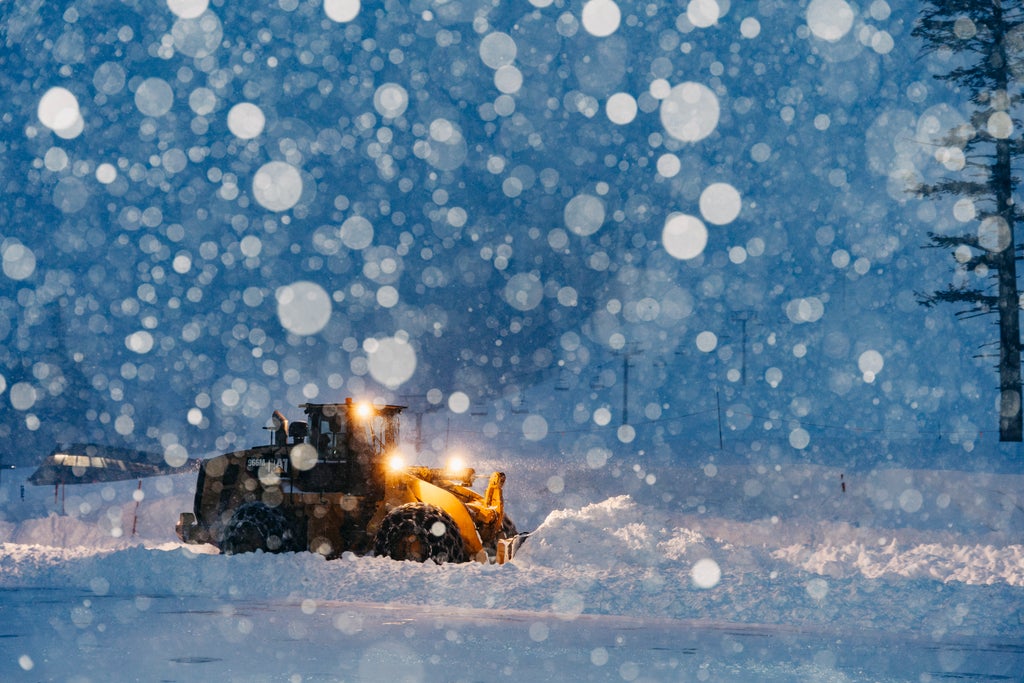 2024-03-28 MM CM NewSnow CAM00613-Enhanced-NR