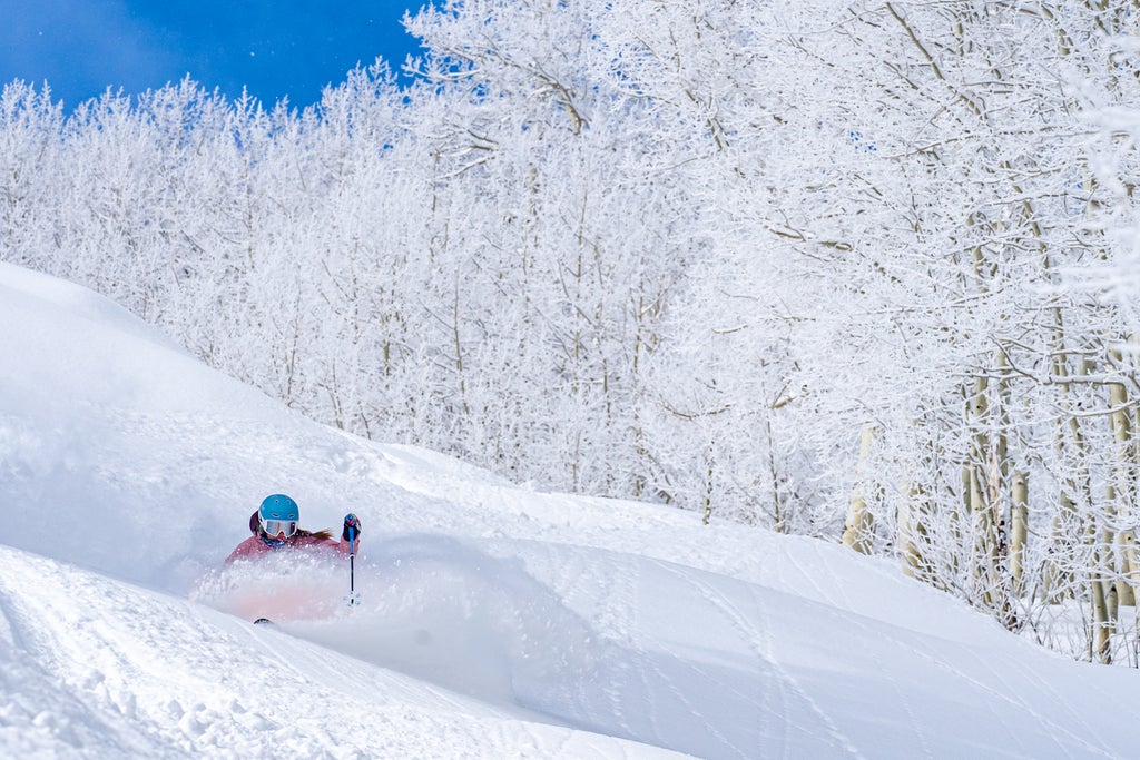 Aspen Snowmass_Skier in Deep Powder_(c): Aspen/Snowmass