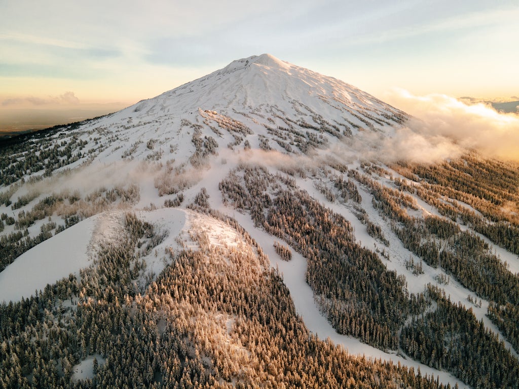 Mt. Bachelor_Volcanic Peaks_(c): Mt. Bachelor
