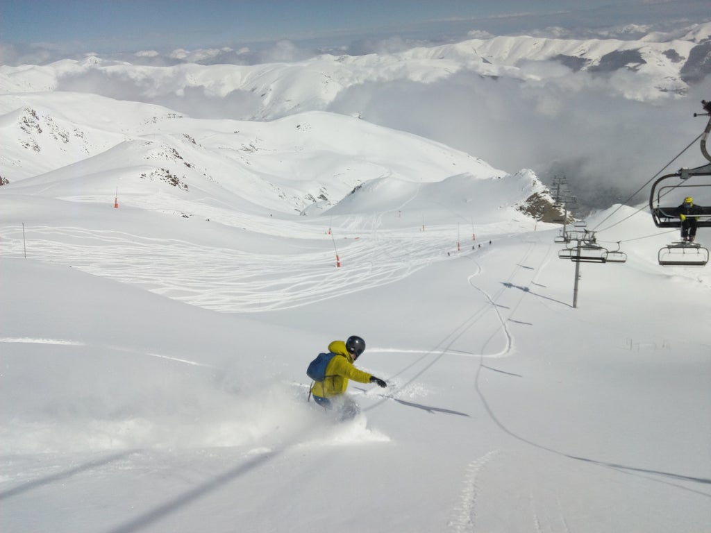 Peyragudes_Off Piste Powder Snowboarding_(c): Peyragudes / N'PY