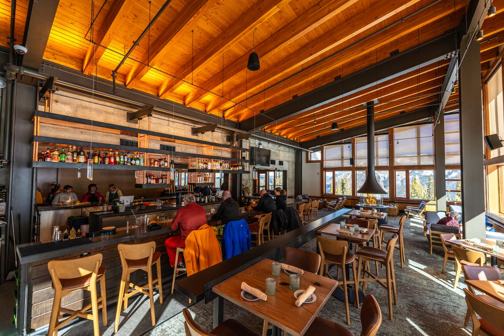 Copper Mountain_Aerie_Bar Area_(c): Copper Mountain Resort
