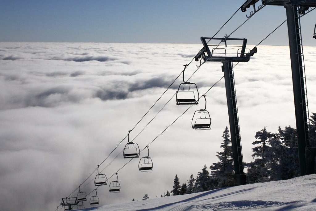 2016-03-26-JA-HG-above-clouds-scenics-ski-vid-028