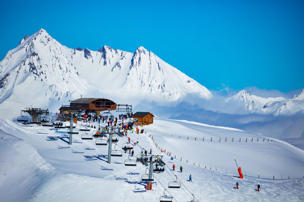 Les Arcs_Vanoise Express Terminal_(c): Shutterstock