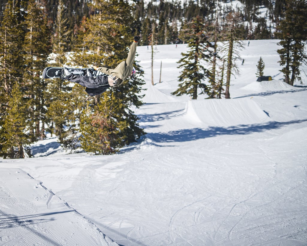 Boreal Mountain Resort_Peace Park_Snowboarder Method Grab_(c): Boreal Mountain Resort