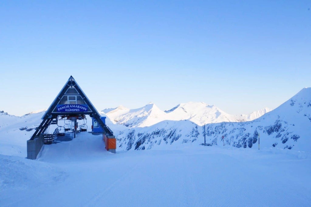 Mölltaler Gletscher -  Panoramabahn Klühspies lift station 