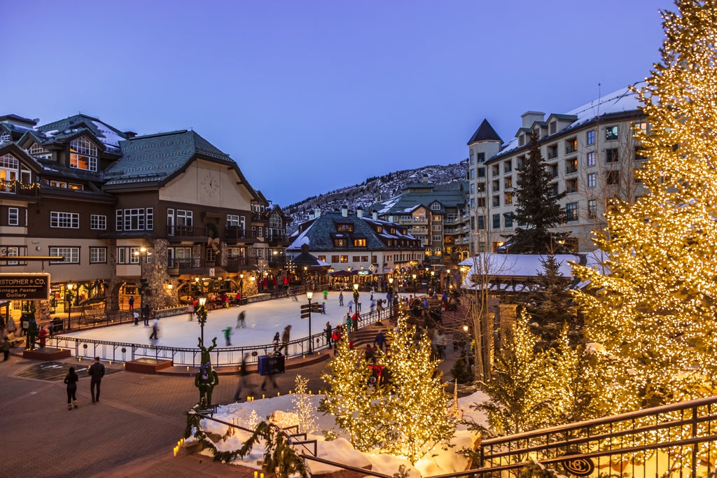 Beaver Creek_Ice Rink_Festive_(c): Vail Resorts -- All rights reserved