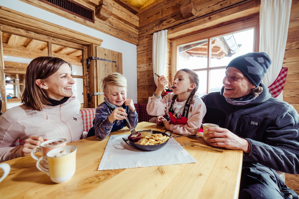 Skifahren mit der Familie in Alpbach Alpbachtal Tourismus shootandstyle.com Alpbach-7