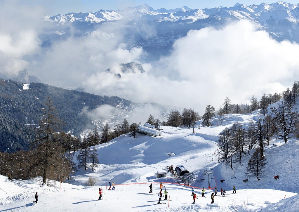 Skiing at Ovronnaz