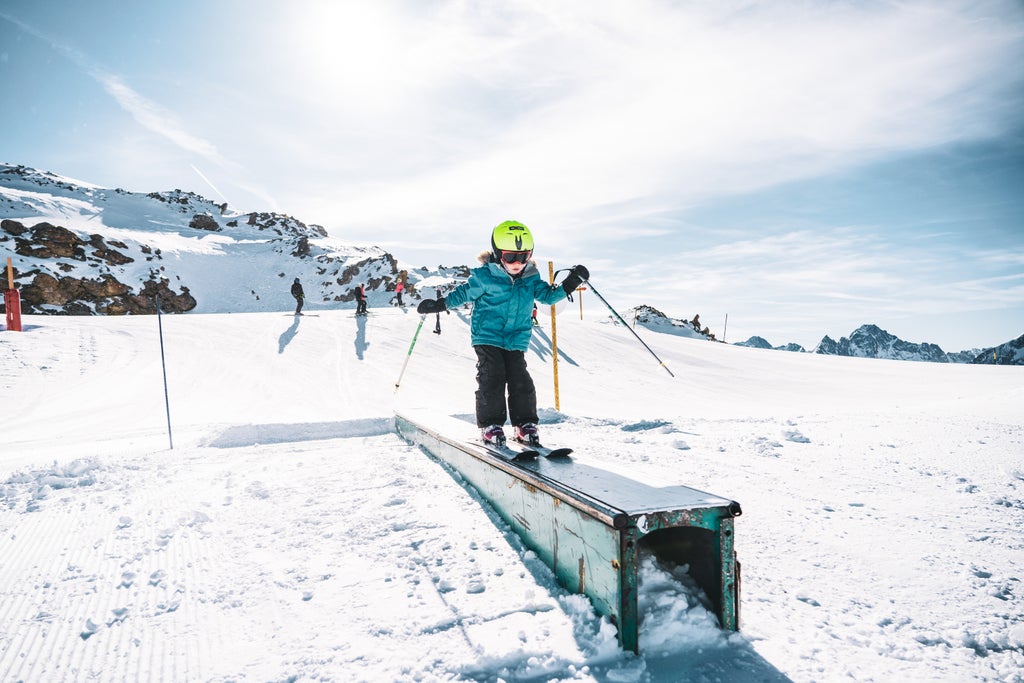 Les 2 Alpes_Kid Freestyle Practice_(c): Luka Leroy / Les 2 Alpes