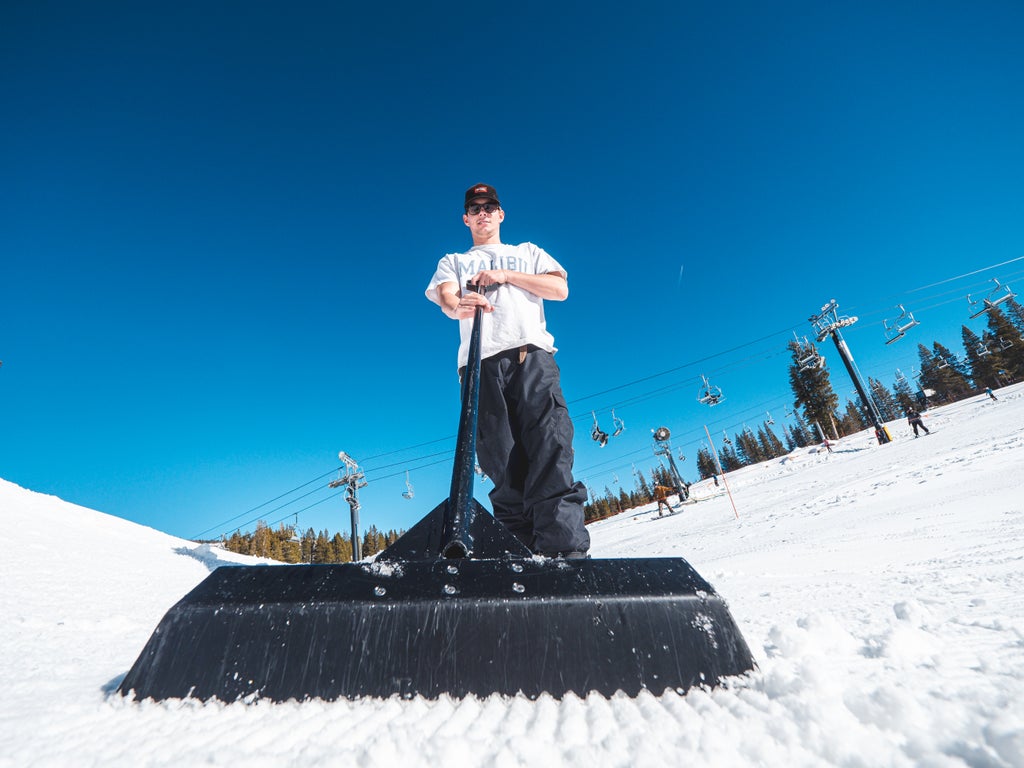 Boreal Mountain Resort_Snow Park Grooming_(c): Boreal Mountain Resort