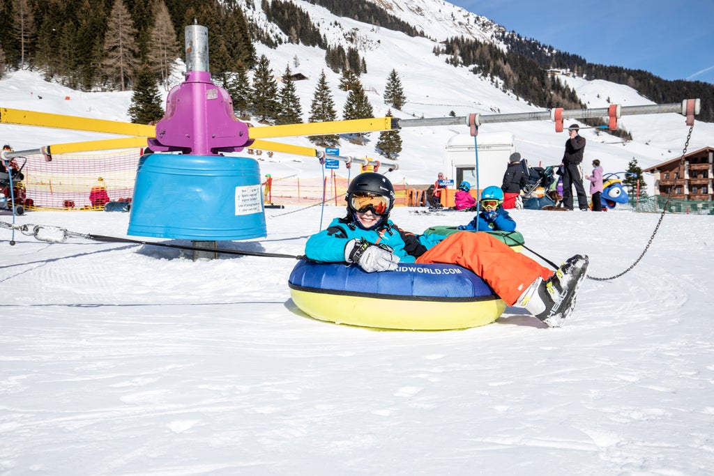Hintertuxer Gletscher_Tubing Carousel_(c): shootandstyle.com