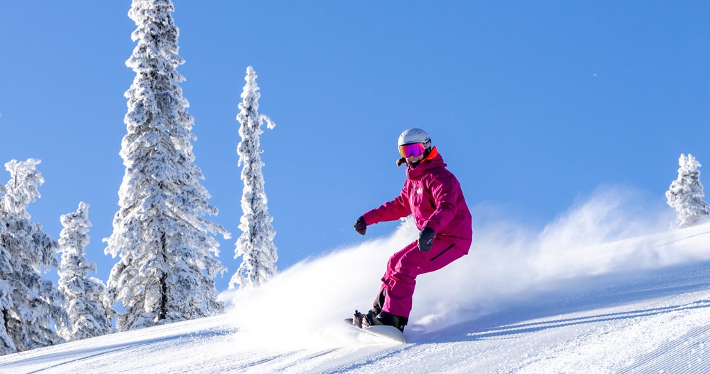 49 Degrees North Snowboarder