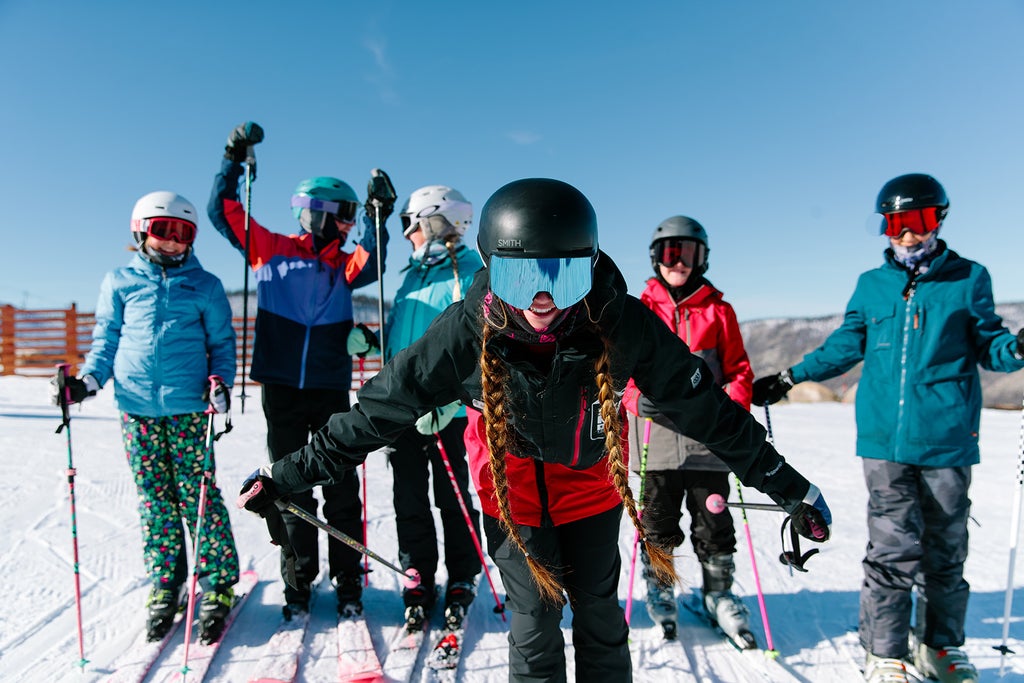 Sierra-at-Tahoe_Ski Instructor_Students_(c): Courtney Aaron Photography