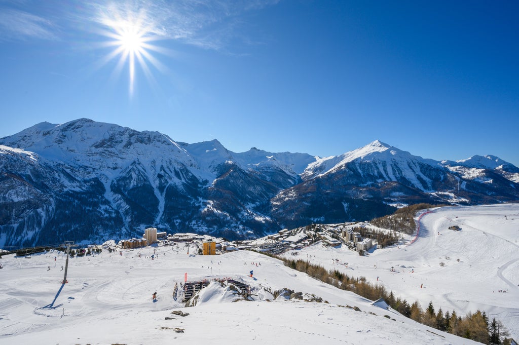 Orcières Merlette 1850_Ski Resort View_(c): Gilles Baron