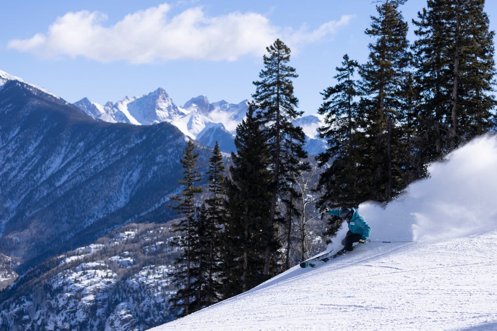 Purgatory_Slope Skier_(c): Scott DW Smith