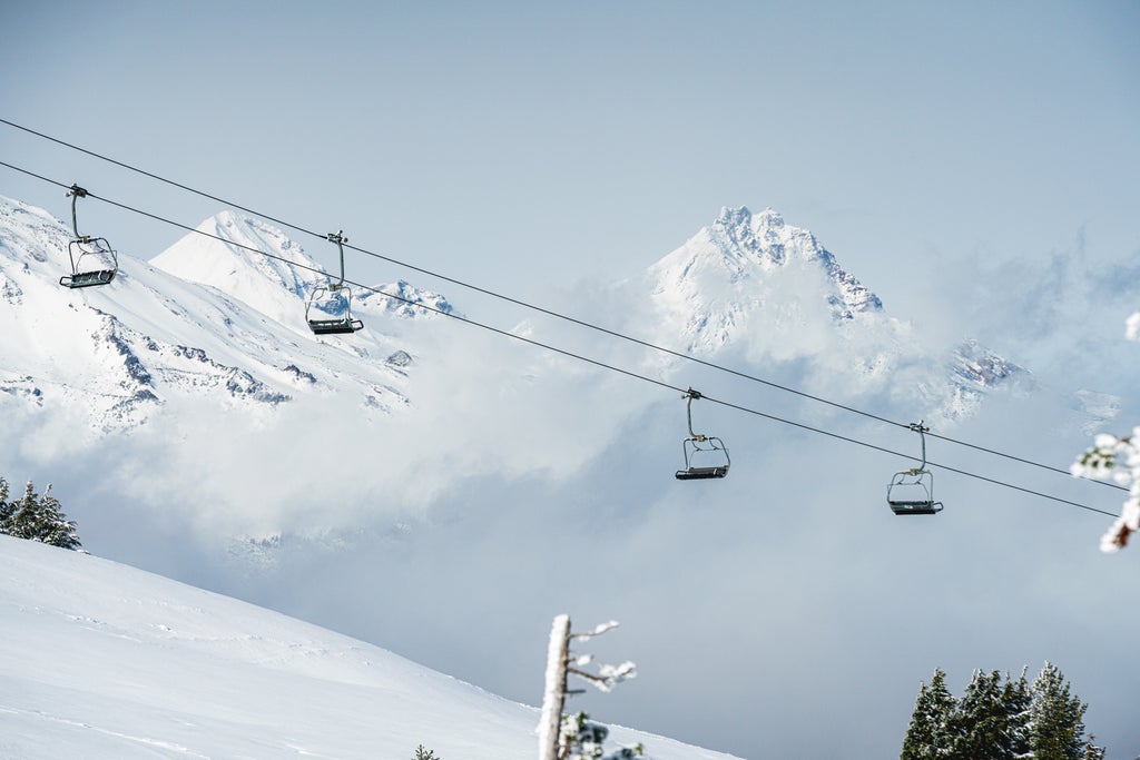 Mt. Bachelor_Scenic Chairlift View_(c): Austin White