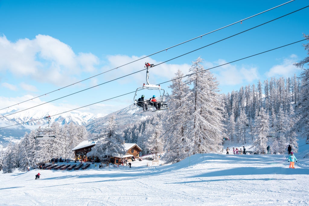 Les Orres_Sunny Winter Slopes_(c): Aurelie Bellet