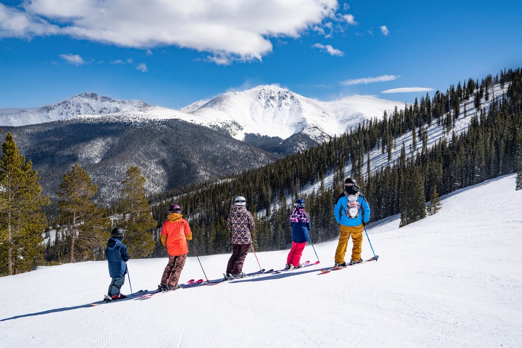 21 2 24 WP BH Family Friends Tubing Uphill snowFight Skiing-152
