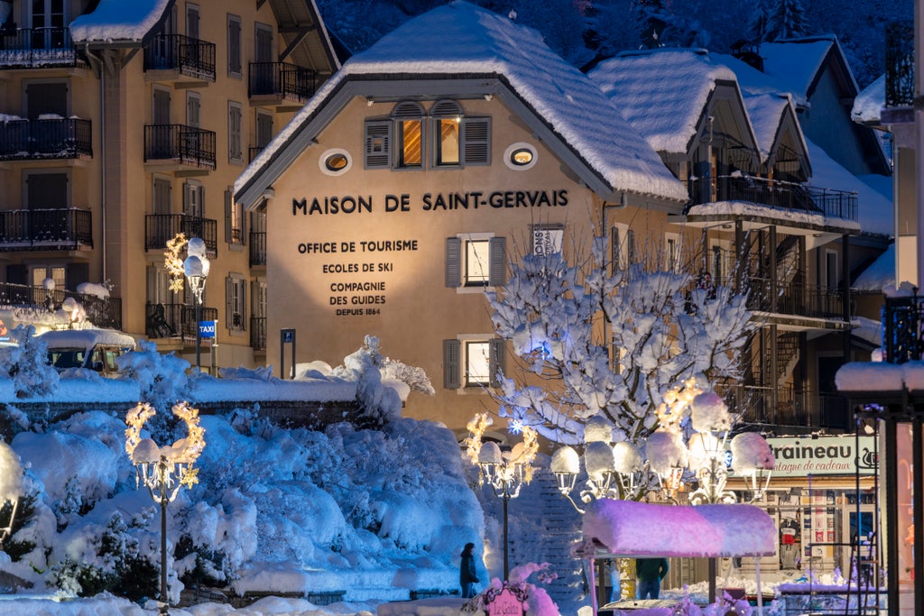 Saint Gervais_Maison de Saint-Gervais Night View_(c): Boris Molinier