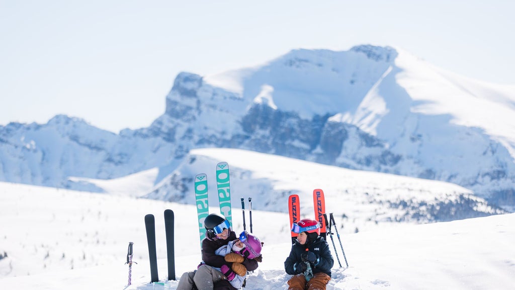 Banff Sunshine_Kids Ski Break_(c): SkiBig3 / Royce Sihlis