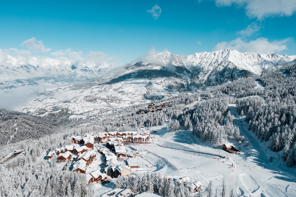 Les Orres_Base Village and Slopes_(c): Willy Camus