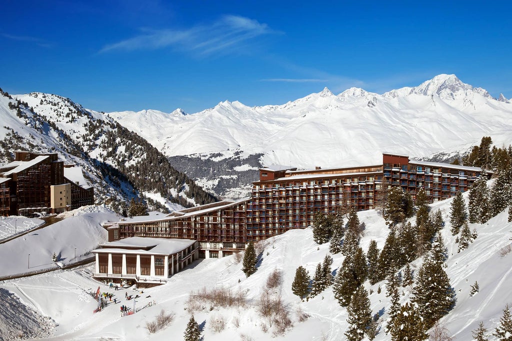 Les-Arcs FR shutterstock-resort-hero compressed