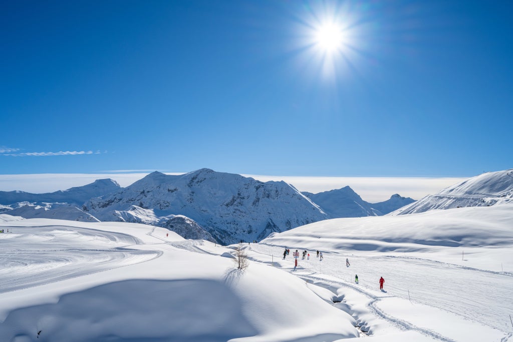 Orcières-Merlette_Sunny Ski Day_(c): Gilles Baron