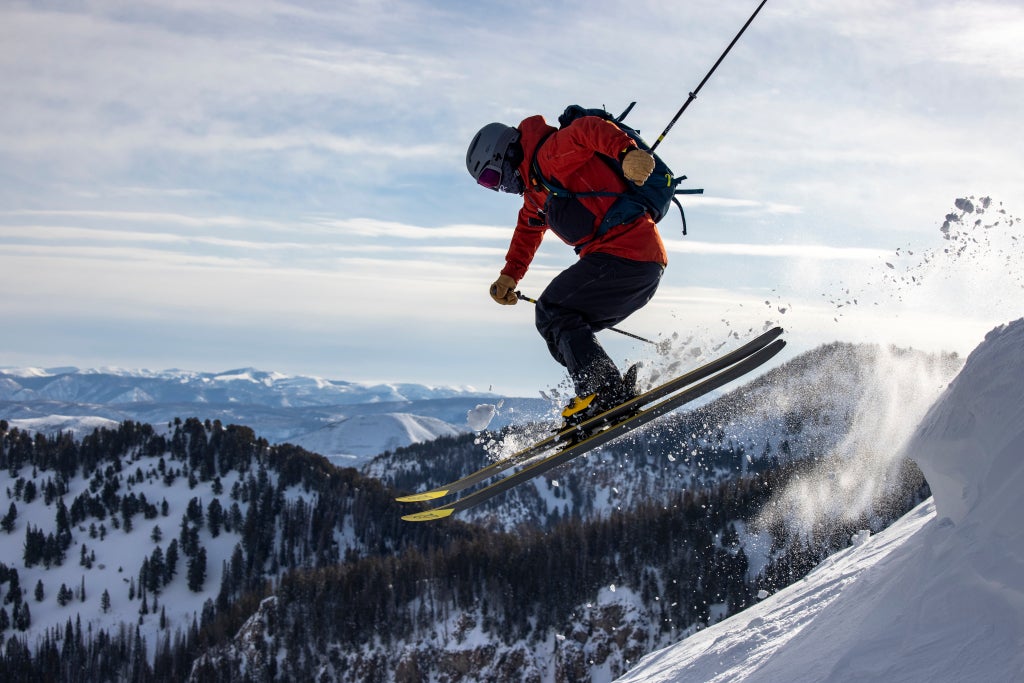 Snowbird_Powderbird Experience_Skier Take Off_(c): Jay Dash