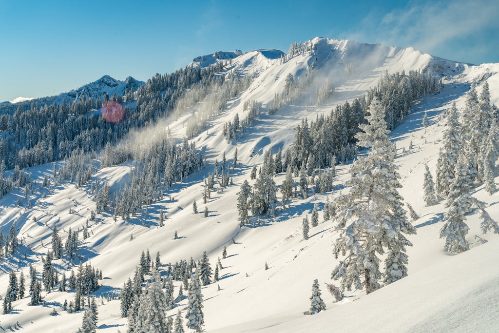 Palisades Tahoe_Untouched Terrain_(c): Blake Kessler Media / Palisades Tahoe