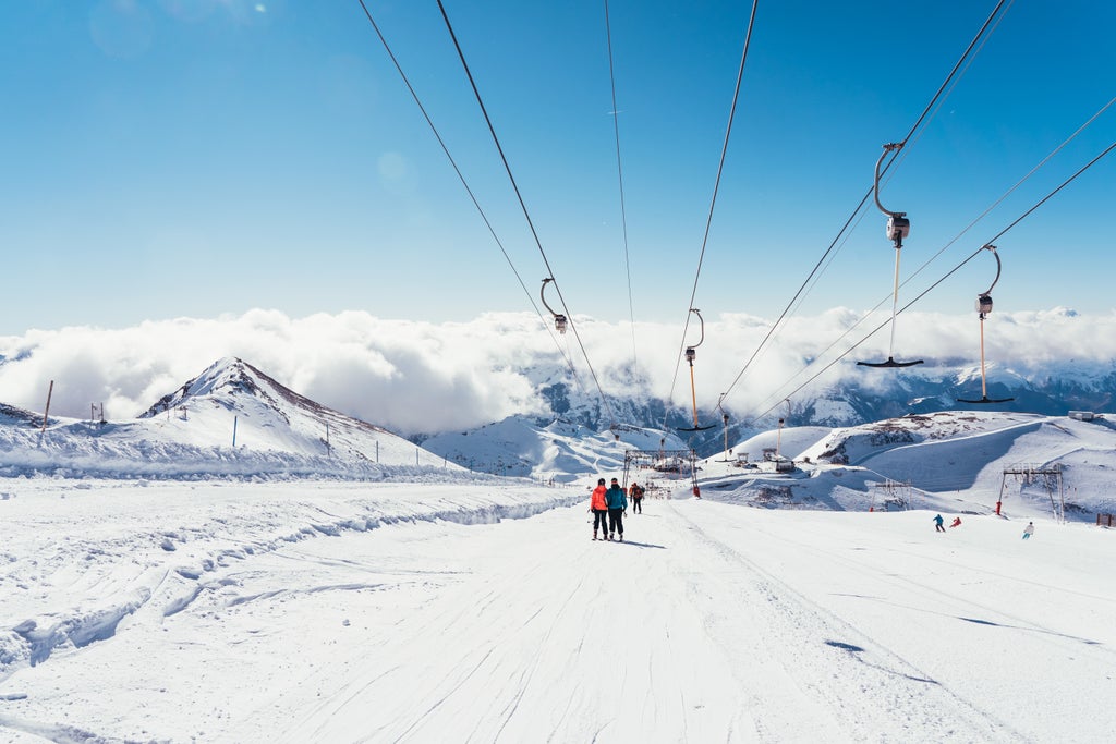 Les 2 Alpes_T-Bar Ski Lift_(c): Luka Leroy / Les 2 Alpes