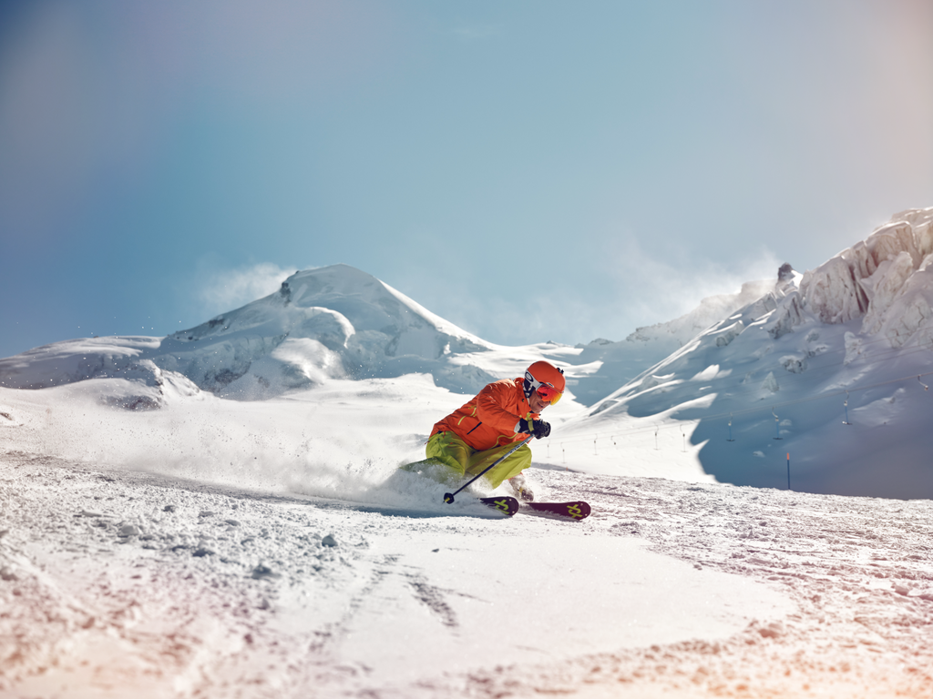 Saas Fee_Piste Skiing_(c): Valais Wallis Promotion - Pascal Gertschen