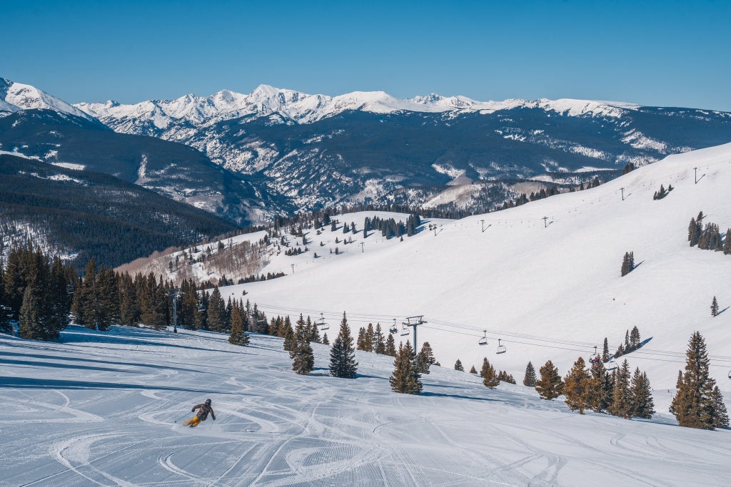 Vail Resort_Morning Run_(c): Vail Resort/Eric Dunn