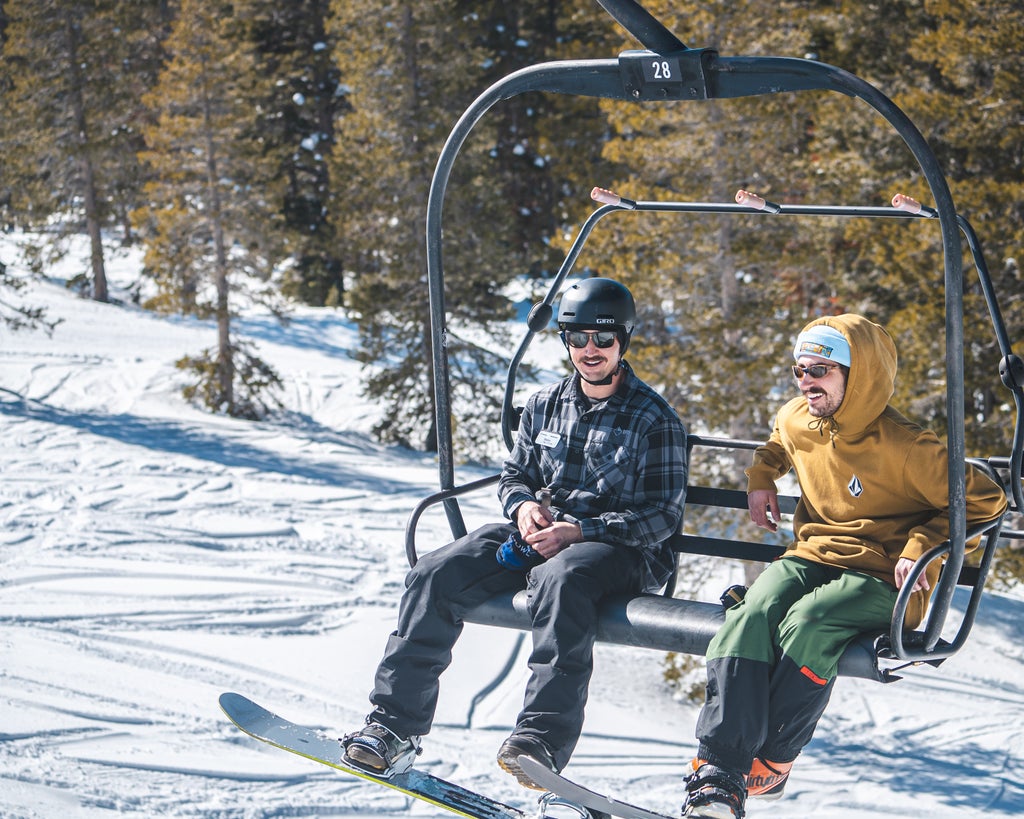 Boreal Mountain Resort_Bluebird_Snowboarders Chairlift_(c): Boreal Mountain Resort