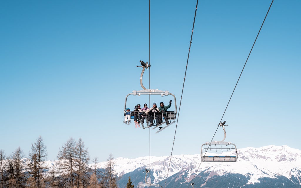 Ski printemps - Groupe d'amis 38®Yann Allegre.jpg
