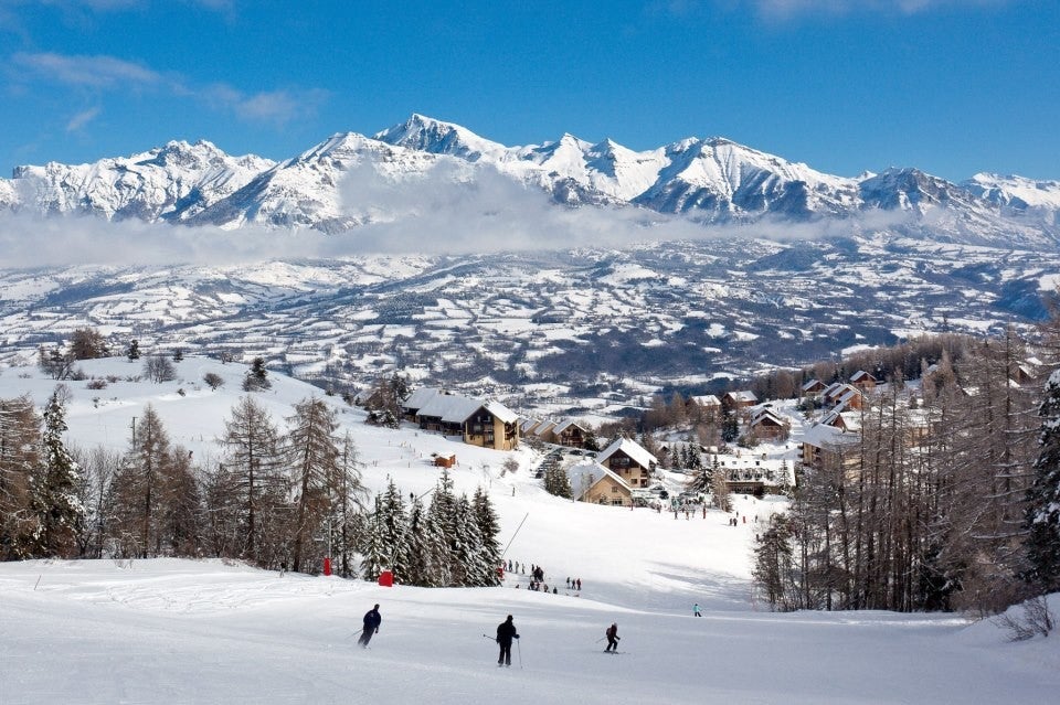 Skiing at Laye en Champsaur