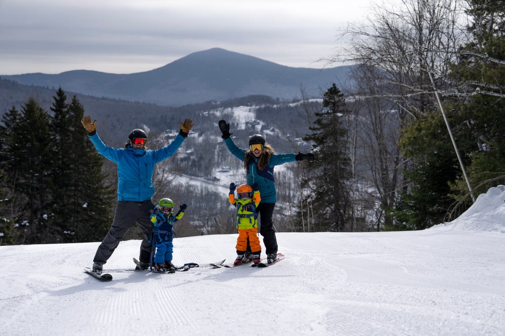 Black Mountain NH 422-DSC07346