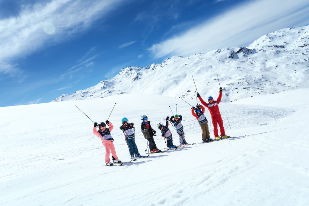 Les Menuires_ESF Ski Lesson at Pixel Area_(c): Alexis Brot