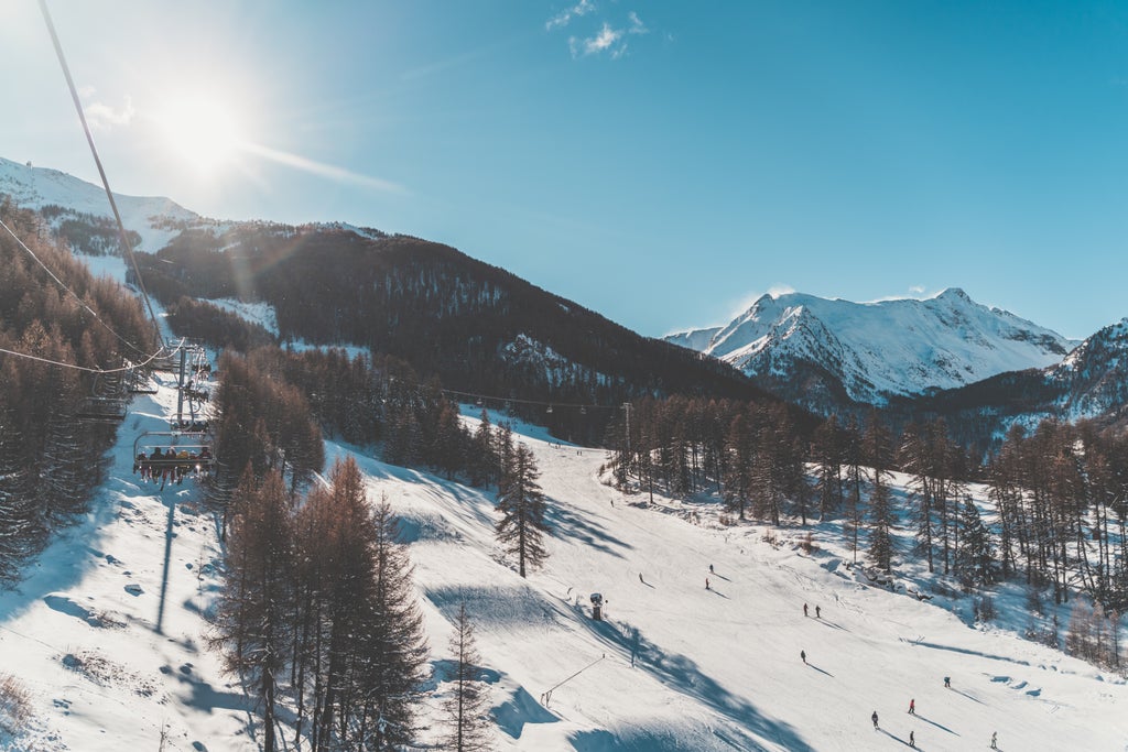 Les Orres_Groomed Slopes View from Chairlift_(c): Willy Camus