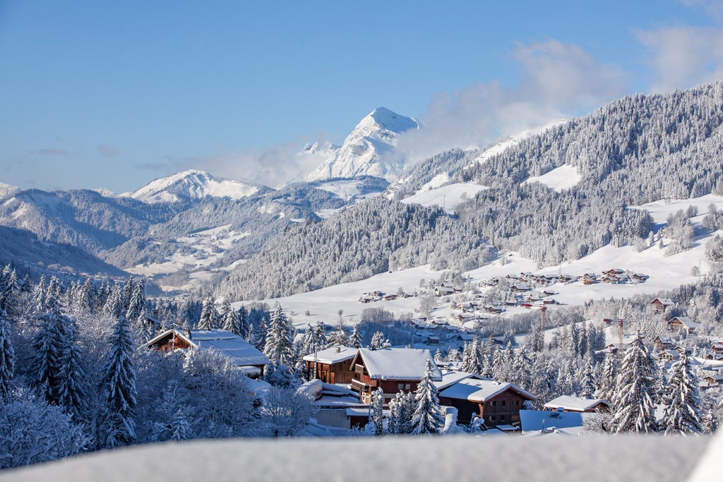 Megeve_Winter Mountain Village Panorama_(c): Marie Bougault - Commune de Megeve